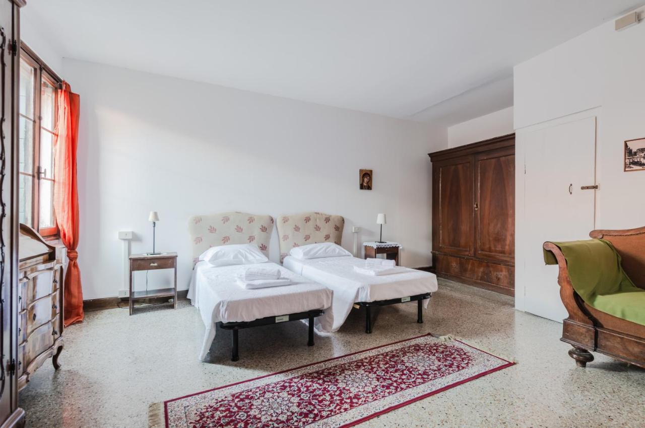 Lovely & Roomy Venetian X5! * Venice